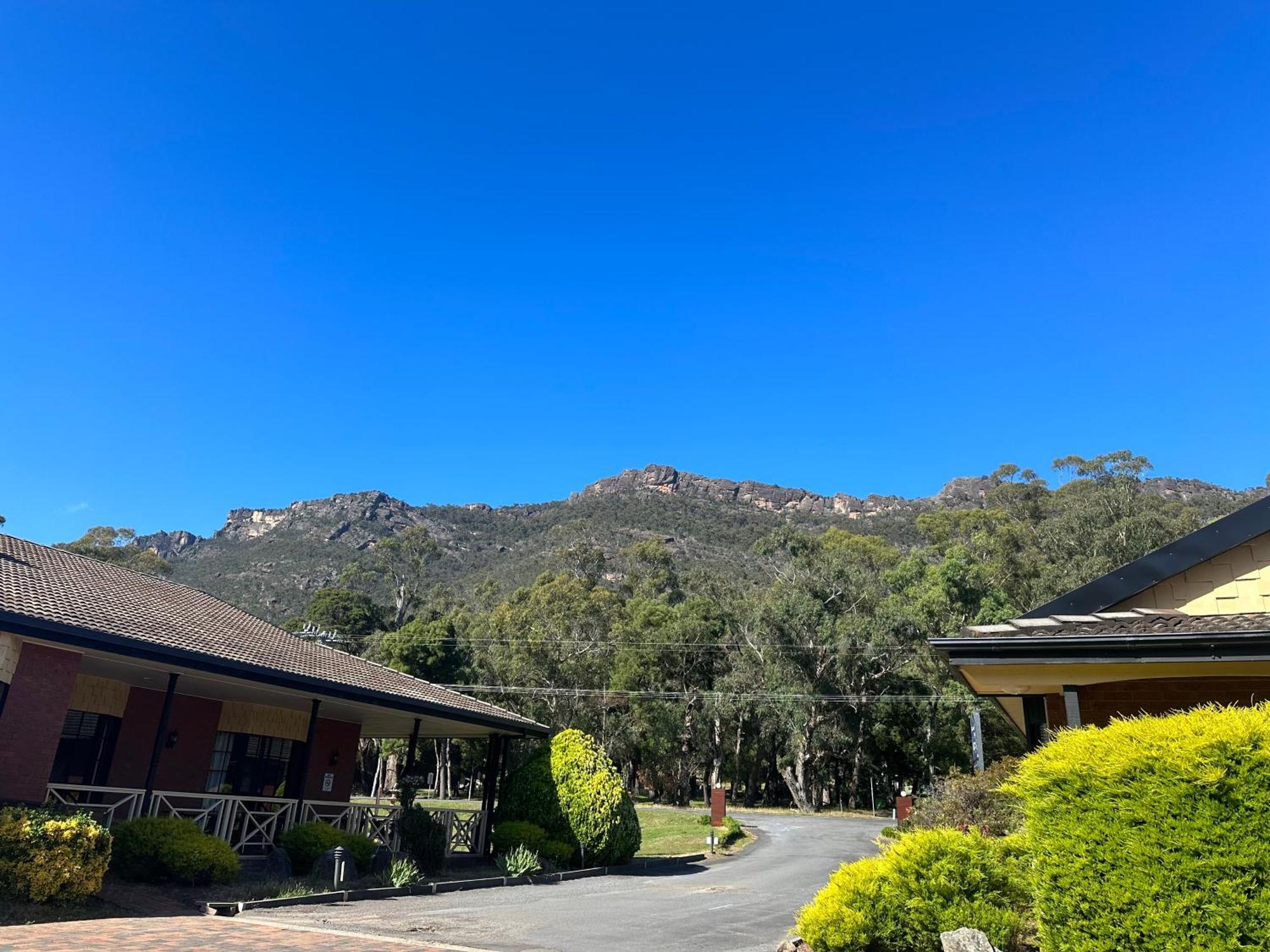 Golden Chain Country Plaza Motel Halls Gap Extérieur photo