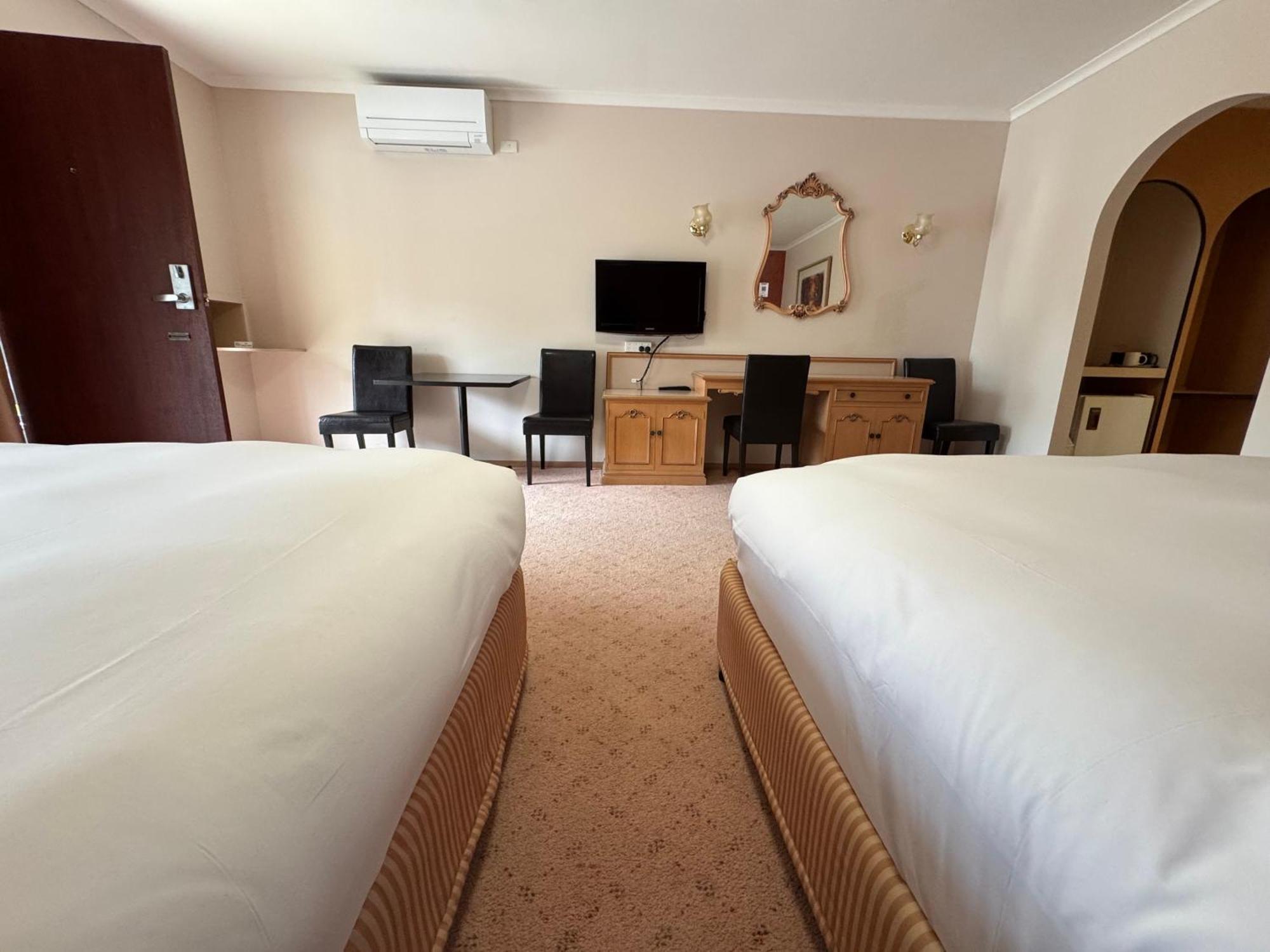 Golden Chain Country Plaza Motel Halls Gap Extérieur photo